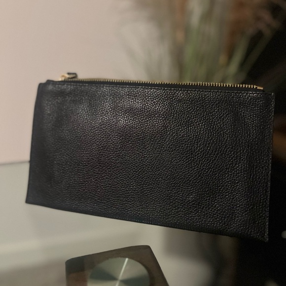 Michael Kors black wristlet like new - Picture 6 of 12